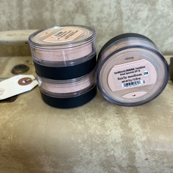 NEW Bareminerals Foundation Original c20 - Picture 2 of 3
